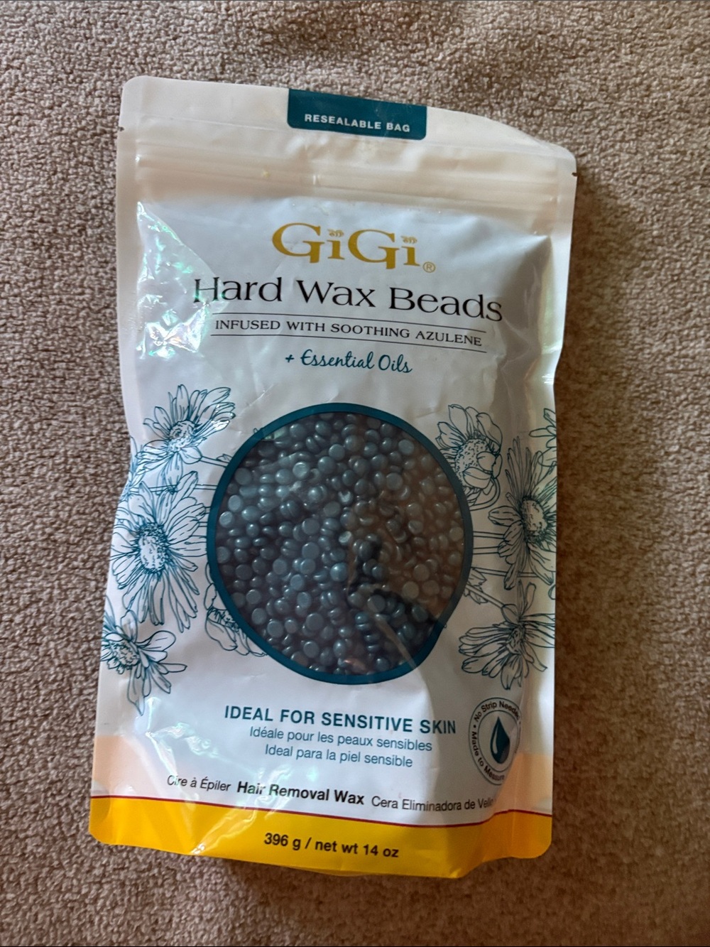 Hard Wax Beads for Sensitive Skin – White with Teal Accents